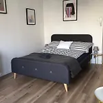 Charming Studio Near The Castle